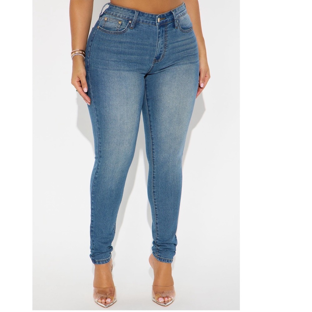 Vintage Wash Skinny Jeans Stretch Denim High Waist Curvy Fit Y2K Sext Club NWT - Picture 2 of 3